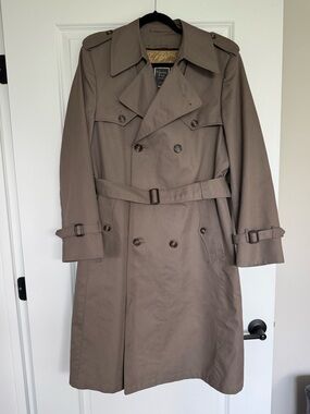 Vintage Christian Dior Men's Belted Trench Coat in Taupe Gray size 38R